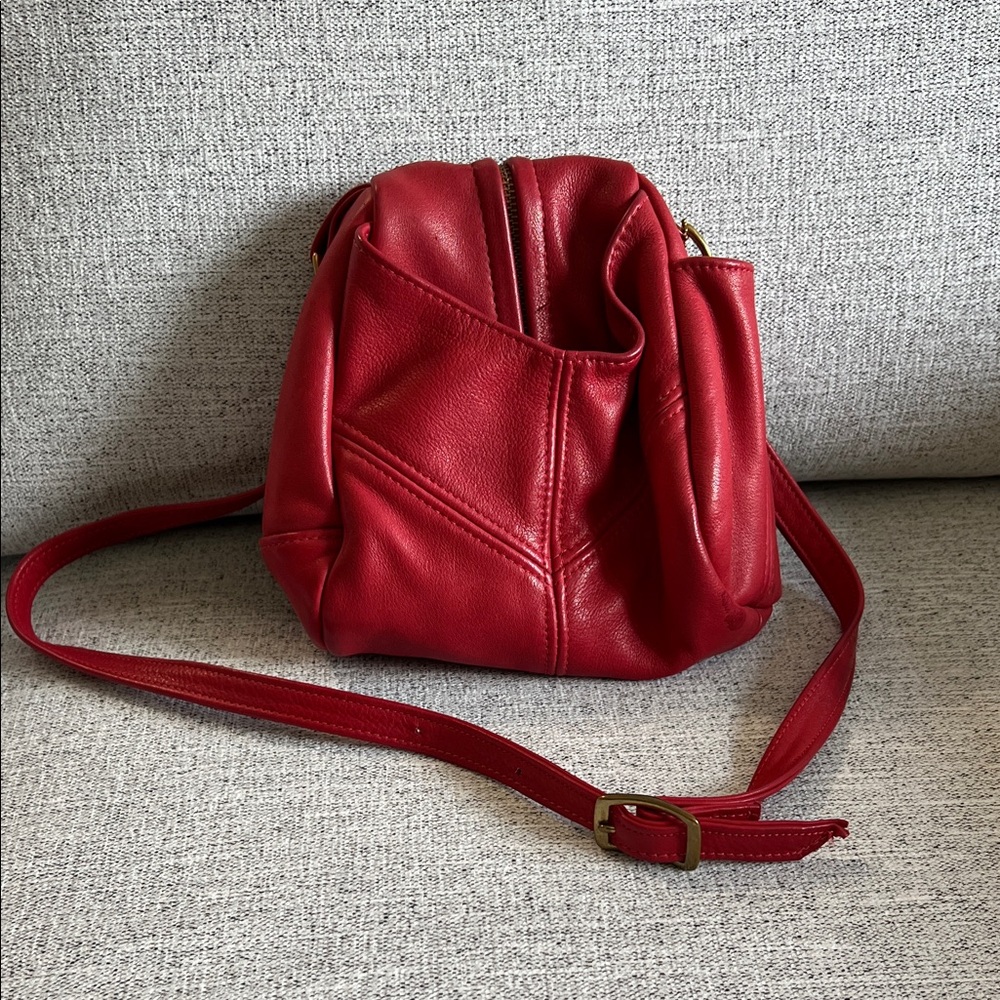 Victoria Leather Co.  “Droplet” #130 Crossbody Bag with Adjustable Strap